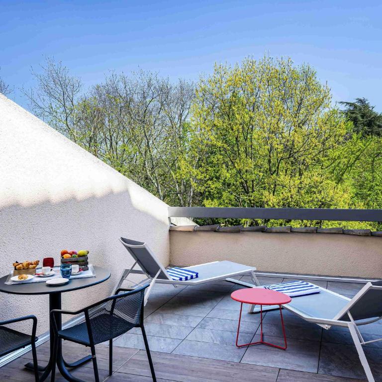 Novotel Toulouse Centre Compans Caffarelli - Chambre Exécutive avec Lit Queen-Size et Canapé - 4