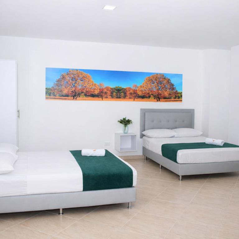 Hotel La Martina - Apartadó Antioquia - Habitación Cuádruple Estándar - 5