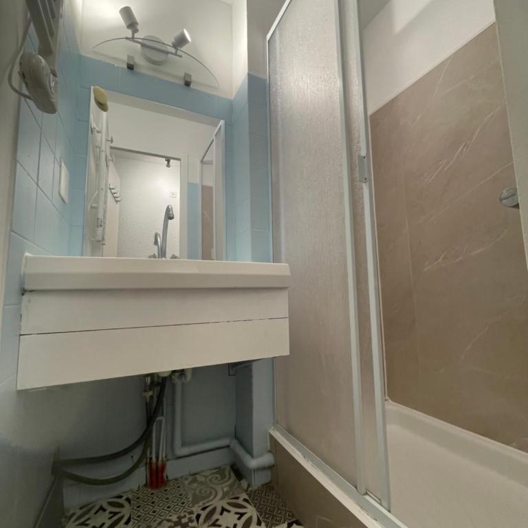 Studio - Bellevue agréable toutes saison 4 couchages - climatisation - parking privé - piscine sur mer - vue magnifique et rare - situation optimum - les argonautes - Ile des pêcheurs - Cap d'Agde - One-Bedroom Apartment - 21