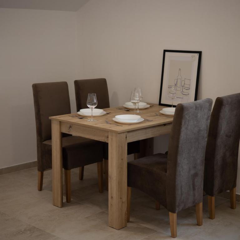 Familija - Two-Bedroom Apartment - 20