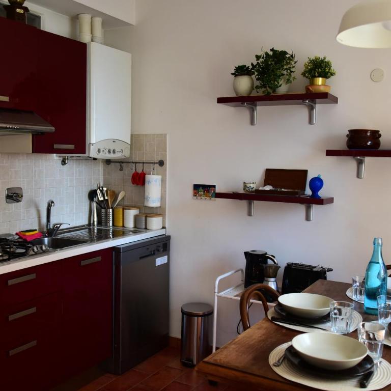 La finestra sul mare - 2 camere - vicino spiaggia - Three-Bedroom Apartment - 2