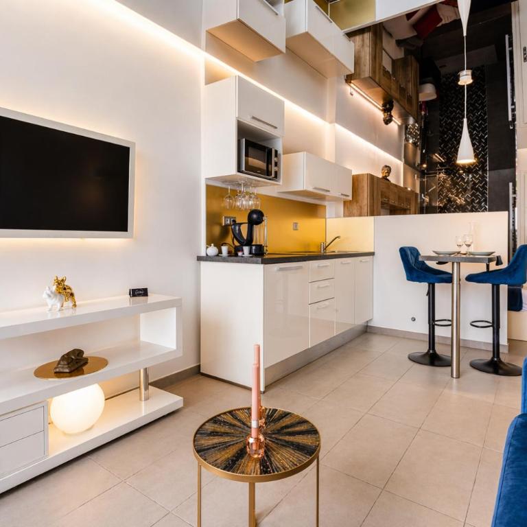 Le Bocca Port Nature - Vue mer - coursive - Parking - Clim - Village Naturiste - Superior Apartment - 9