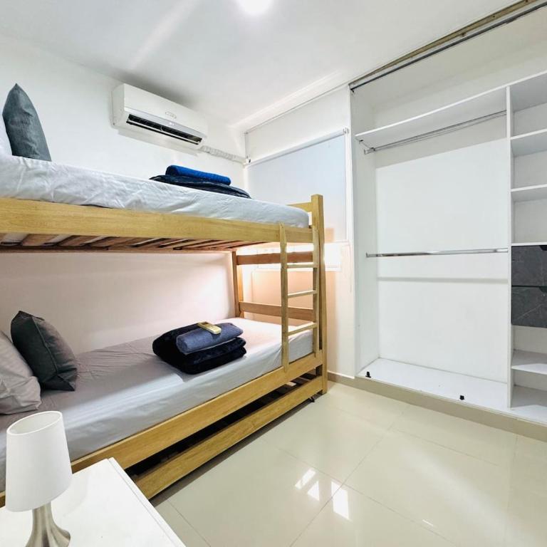 Ideal for your family, close to the beach - Apartment - 10