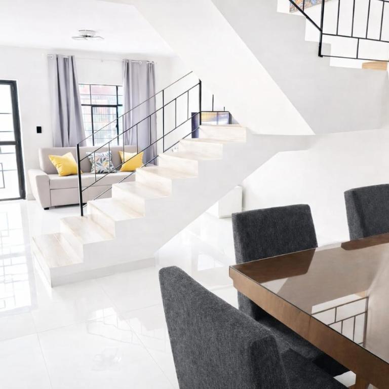 Casa amplia para grupos Remodelada y centrica - Casa de 3 dormitorios - 1