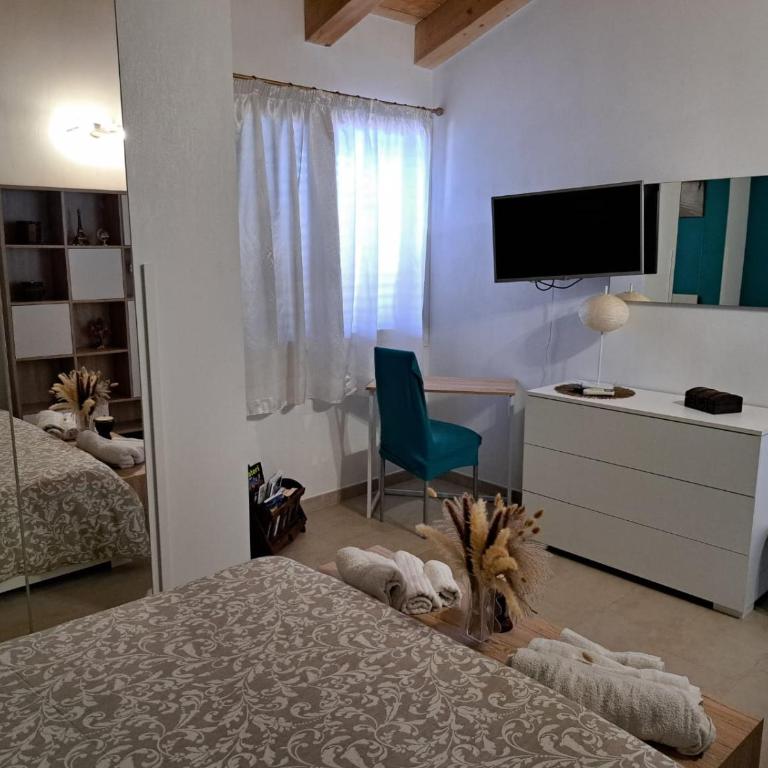 Villa Corradina - Two-Bedroom House - 37
