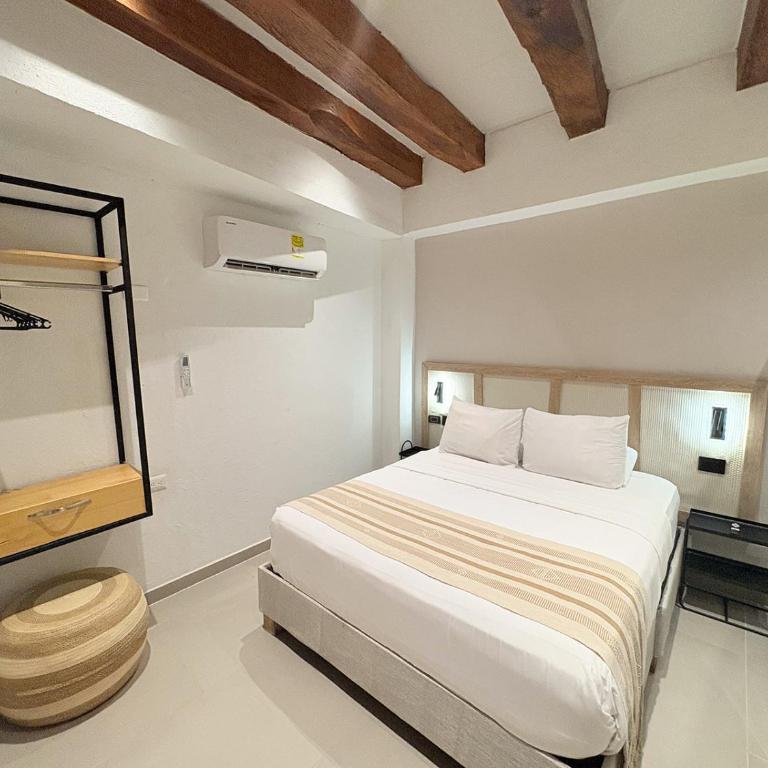 Casa Helena Getsemaní - Habitación Doble con baño privado - 5