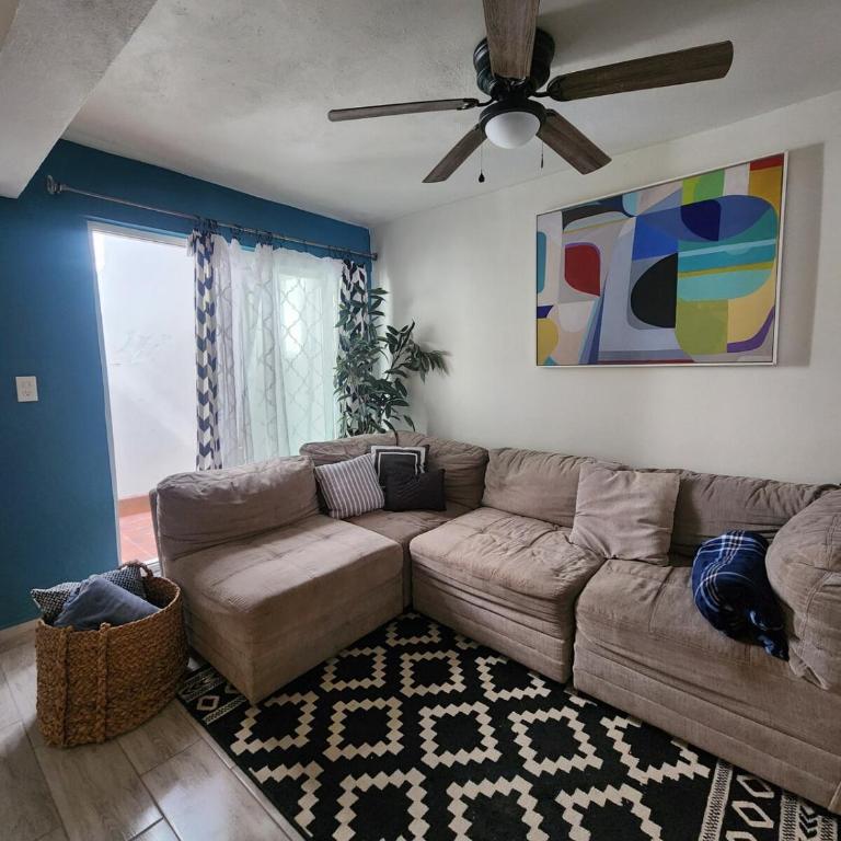 Burgos Home Near Embassy, USA Crossing and Aeropuerto - Apartamento de 2 dormitorios - 1
