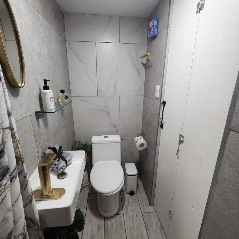 Burgos Home Near Embassy, USA Crossing and Aeropuerto - Apartamento de 2 dormitorios - 26