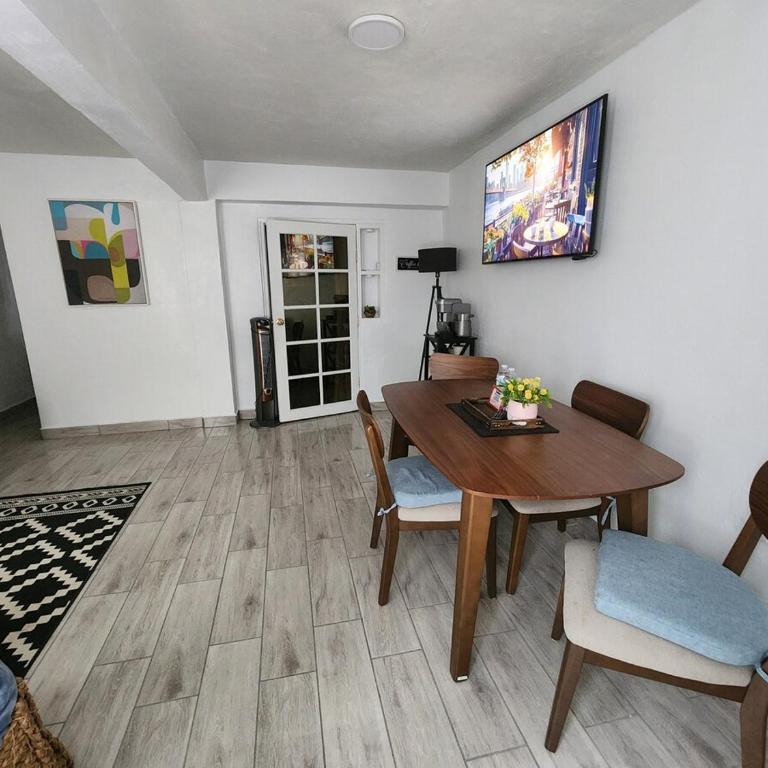 Burgos Home Near Embassy, USA Crossing and Aeropuerto - Apartamento de 2 dormitorios - 41
