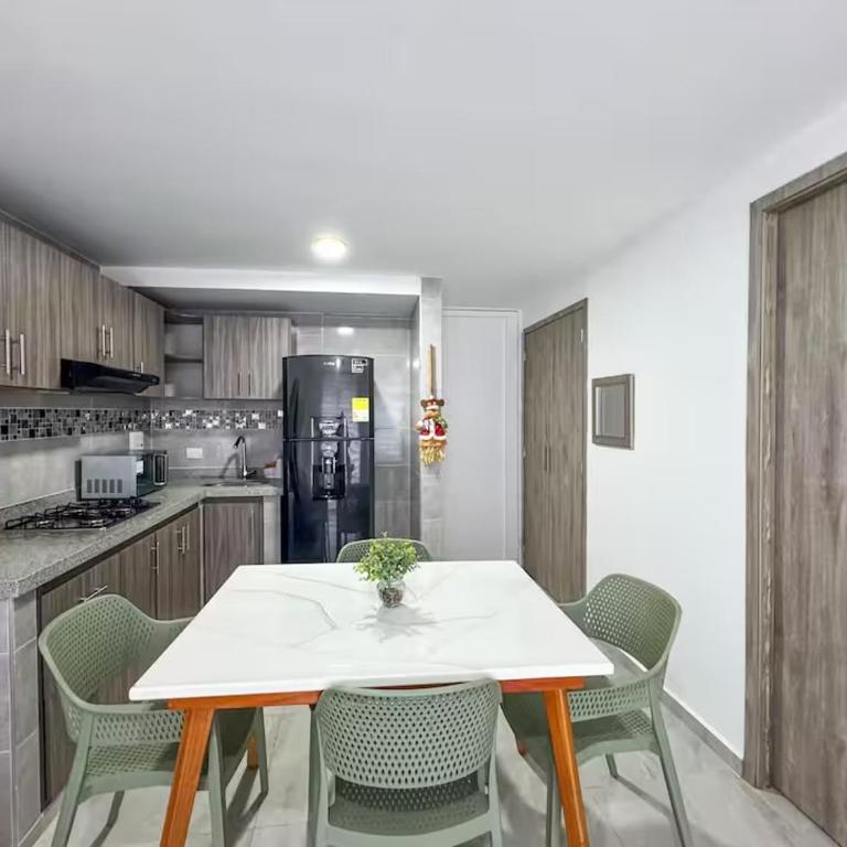 Apto Moderno 2 Hab con Aire Acondicionado y Excelente Ubicación - Apartamento de 2 dormitorios - 5