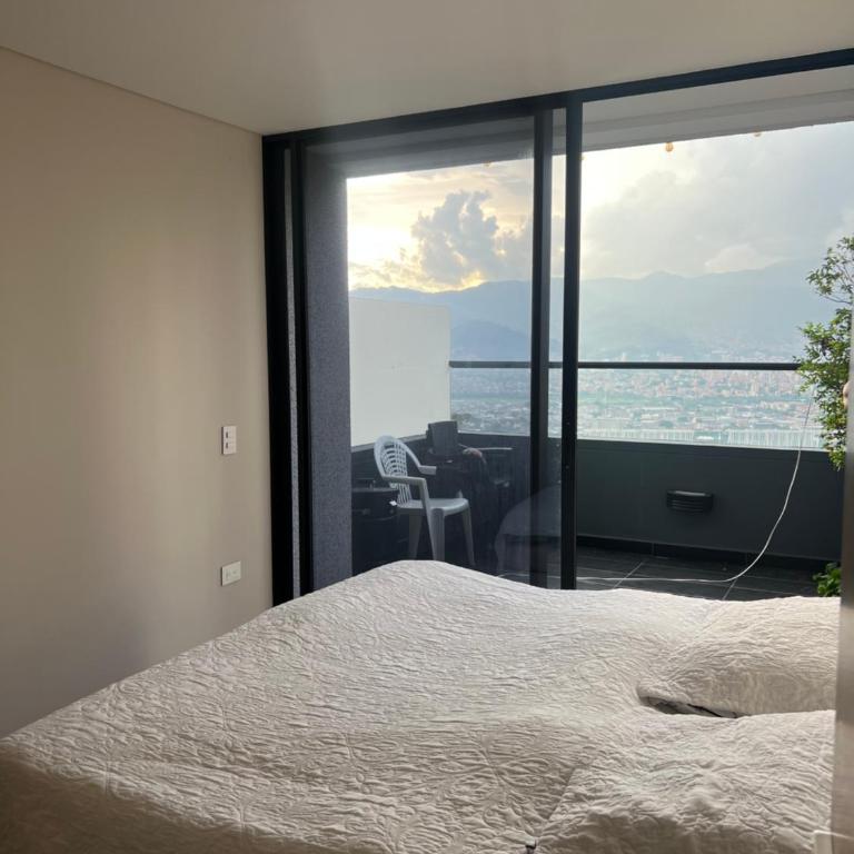 Luxury apartment in Palmas overlooking Medellín - Apartamento de 3 dormitorios con balcón - 30