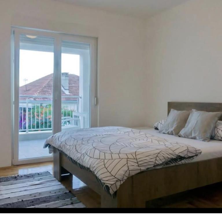 Ajat Apartment - Large Terrace - Apartman sa 1 Spavaćom Sobom - 2