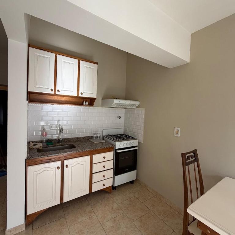 Departamento céntrico en Luján 2 - Apartamento de 1 dormitorio - 7