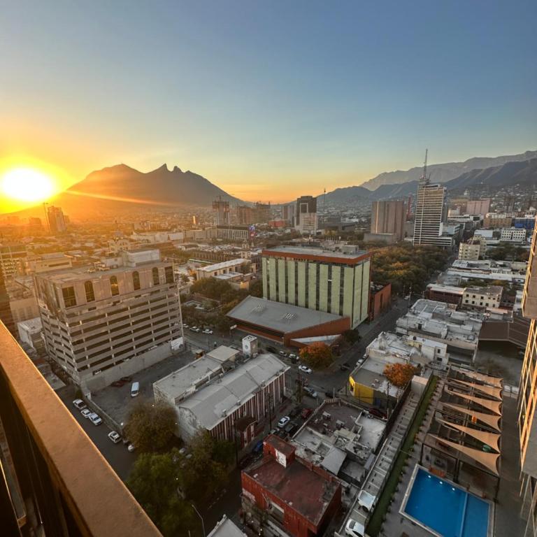 Loft Vistas Panoramicas, Alberca, Gimnasio, Centro de Monterrey - One-Bedroom Apartment - 17