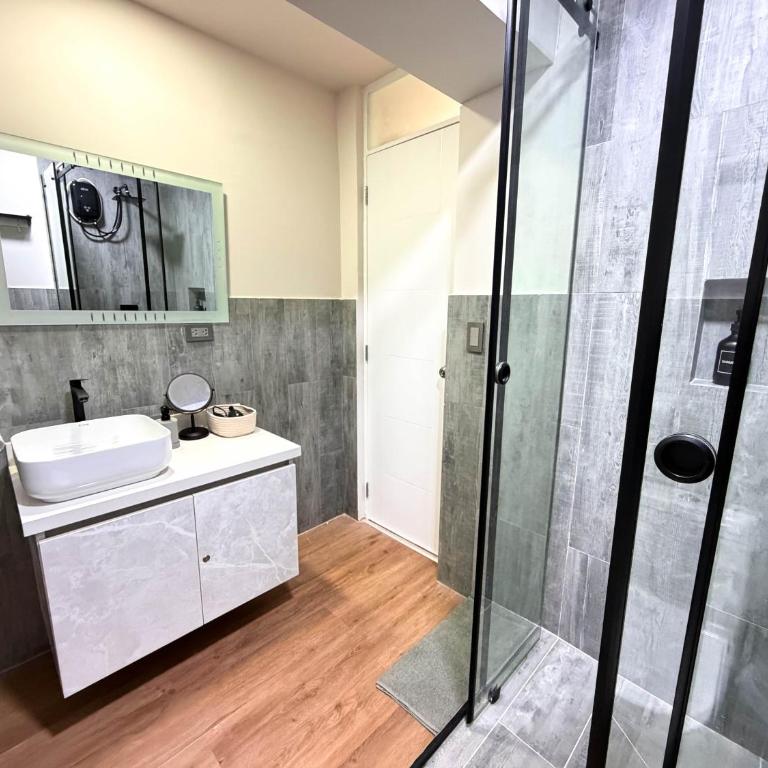Prime Location in Miraflores Modern Apartment - Apartamento de 2 dormitorios - 29