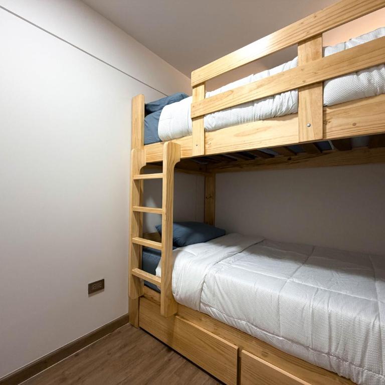 Prime Location in Miraflores Modern Apartment - Apartamento de 2 dormitorios - 32