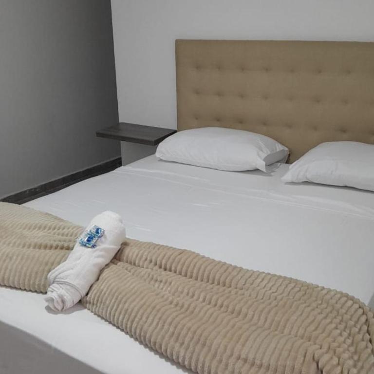 Hotel Golden Hills Manizales - Habitación Doble Deluxe - 10