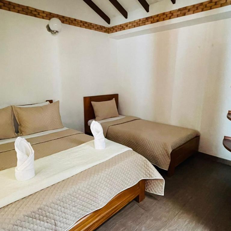 Hotel Casa Buganvilla Real - Standard Triple Room - 3