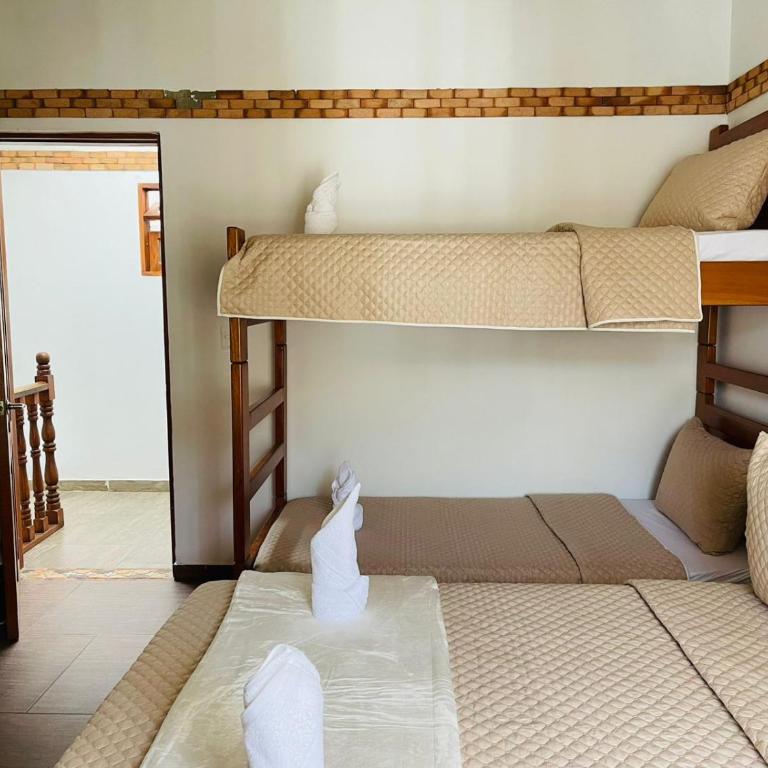 Hotel Casa Buganvilla Real - Standard Quadruple Room - 2