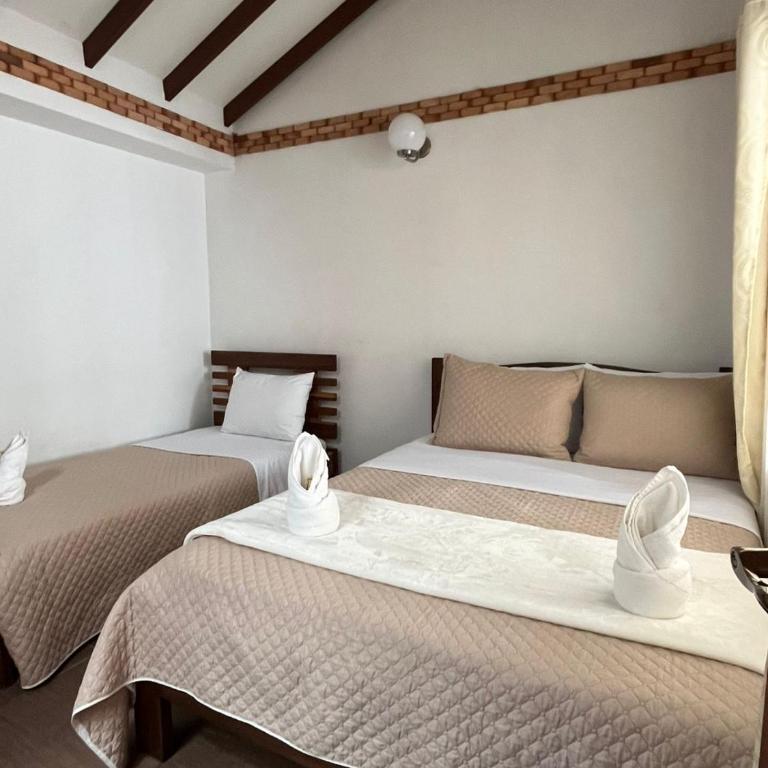 Hotel Casa Buganvilla Real - Standard Triple Room - 4