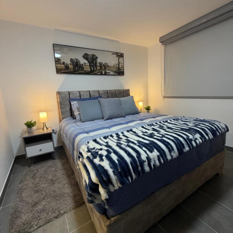 Apartamento lujoso cerca al aeropuerto - Two-Bedroom Apartment - 12