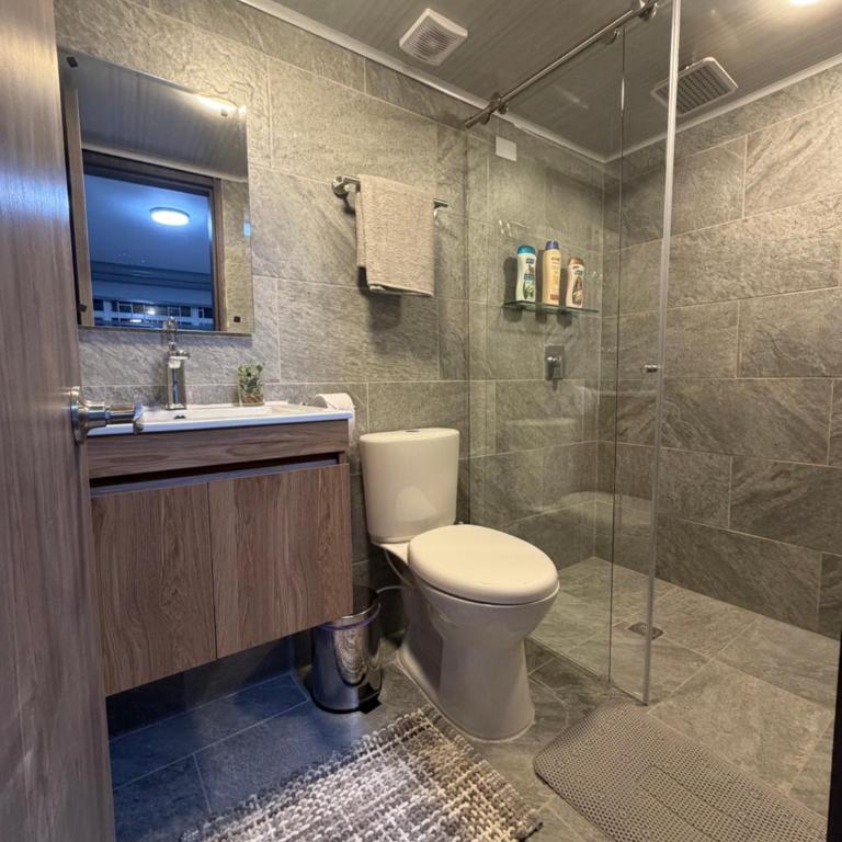Apartamento lujoso cerca al aeropuerto - Two-Bedroom Apartment - 21
