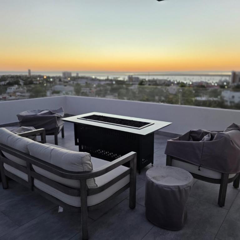 Brisamar La Paz- Terraza Vista al Mar - Cerca del Malecon - Two-Bedroom Apartment - 1
