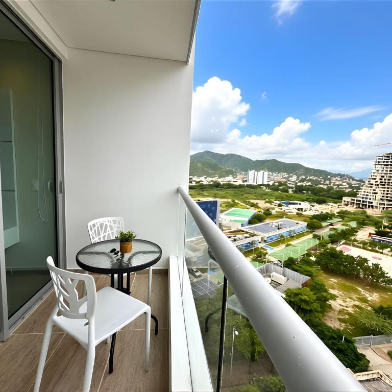 Salguero Sunset Apartments – Near the Sea by SOHO - Two-Bedroom Apartment with City View - 18