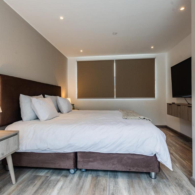Stylish Duplex with Terrace & Park Views - Casa - 5