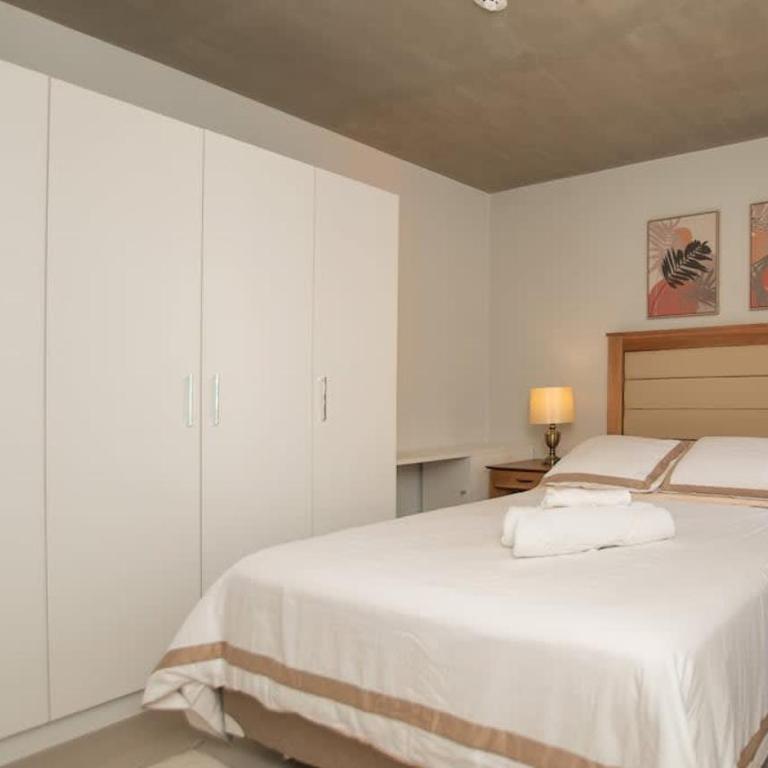Panoramic City Escape 3-BRSerenity - Apartment - 34