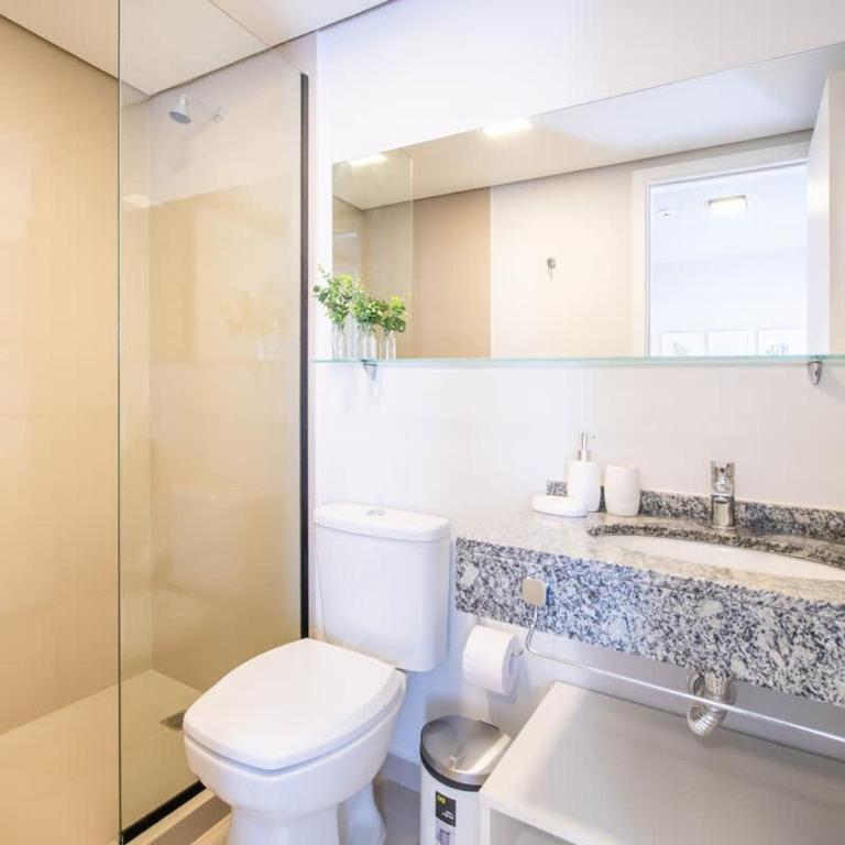 Modern and Cozy 2 BR Apt with Pool Free Parking - Apartment - 32