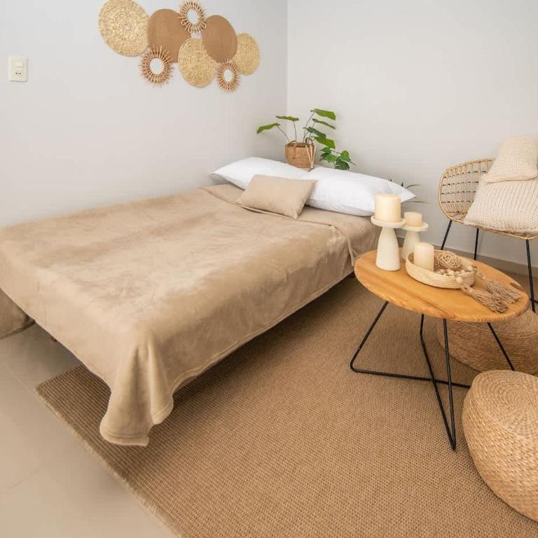 Modern and Cozy 2 BR Apt with Pool Free Parking - Apartment - 56