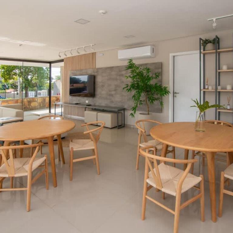 Modern and Cozy 2 BR Apt with Pool Free Parking - Apartment - 61