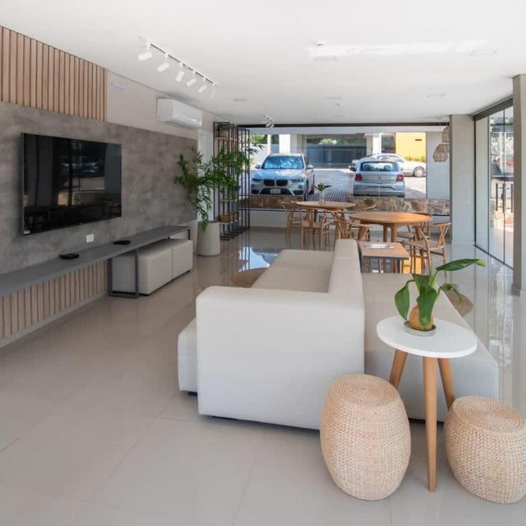 Modern and Cozy 2 BR Apt with Pool Free Parking - Apartment - 62