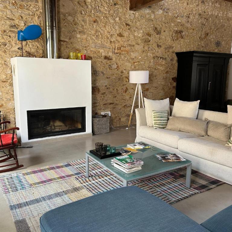 Holiday Home in Sant Feliu near Beach - Casa Vacacional de 3 dormitorios - 2