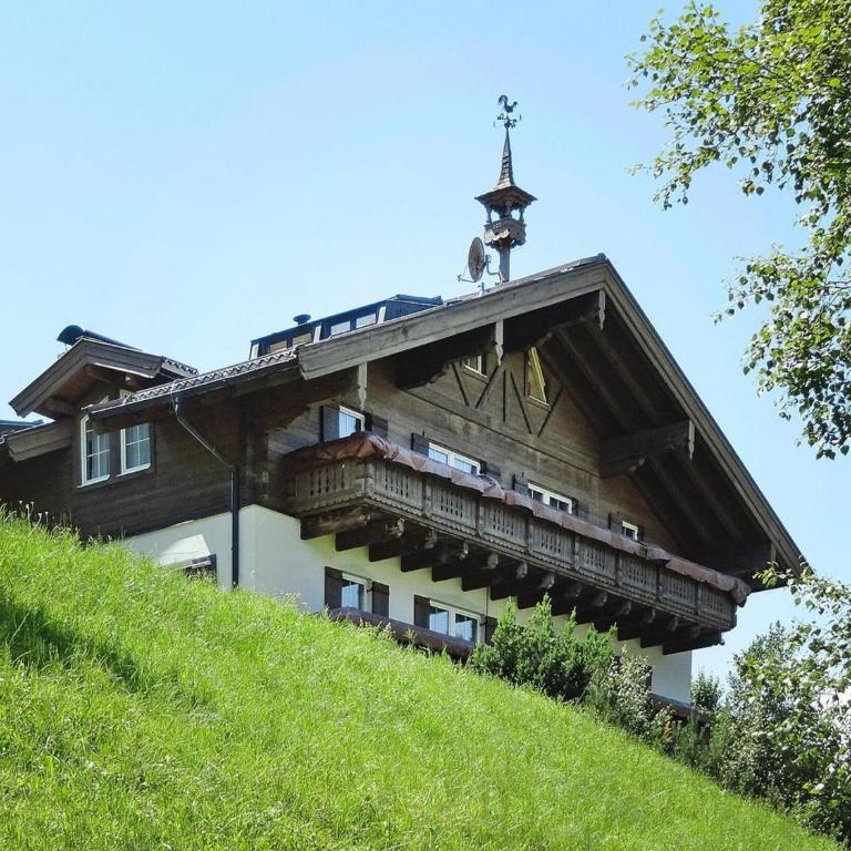 Chalet in Dienten by Ski Slopes & Wellness - Apartment mit 1 Schlafzimmer - 1