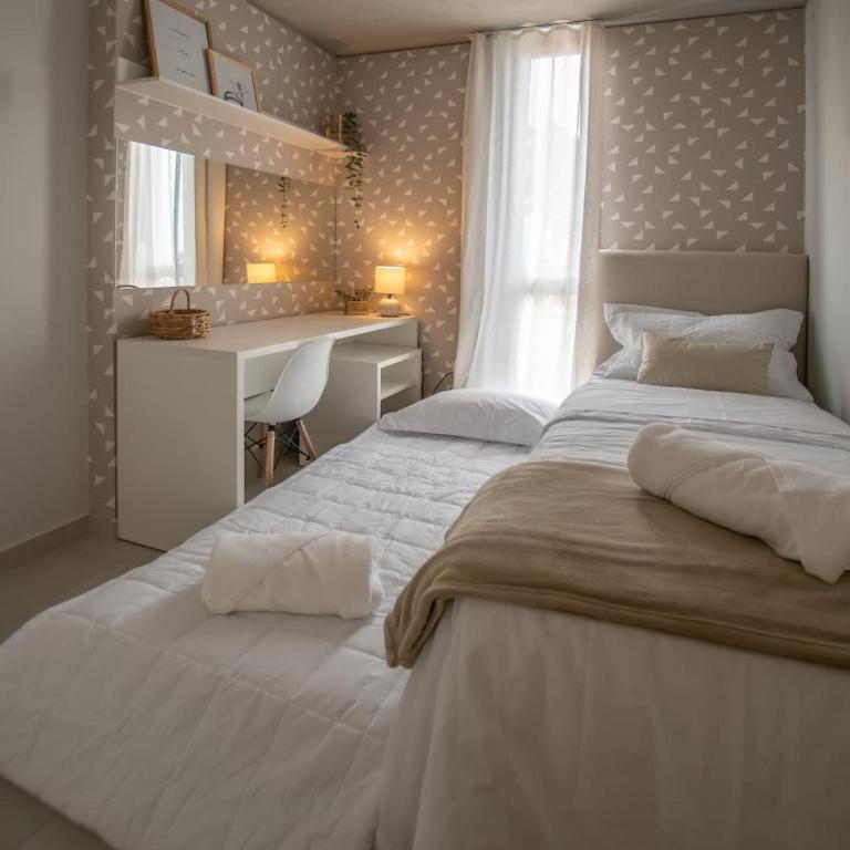 Luxury 2BR Apartment City Elegance with Pool & Gym - Apartamento - 26