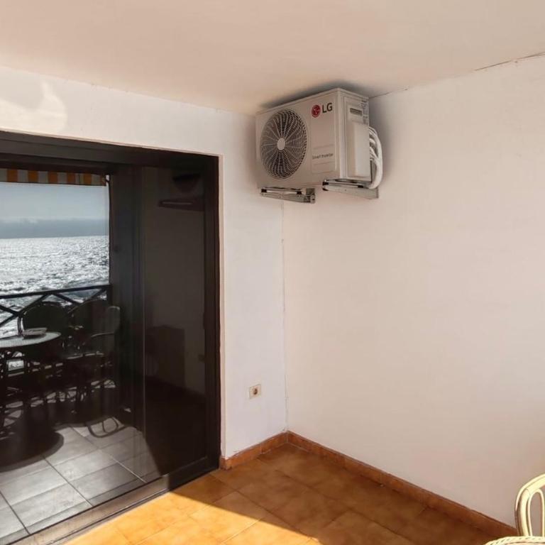 Max Neptuno 1st Line Beach Ocean View Apartment - One-Bedroom Apartment - 4