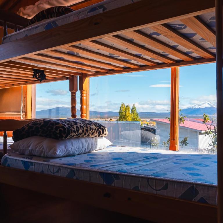 Hostel Patagonia Backpackers - Bunk Bed in Mixed Dormitory Room - 15
