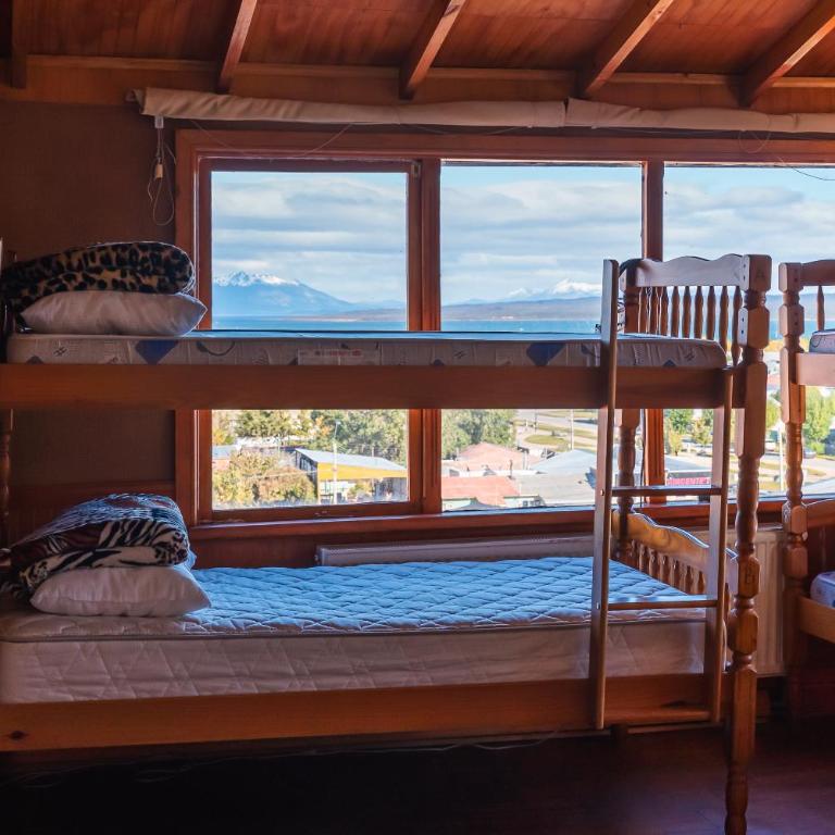 Hostel Patagonia Backpackers - Bunk Bed in Mixed Dormitory Room - 16