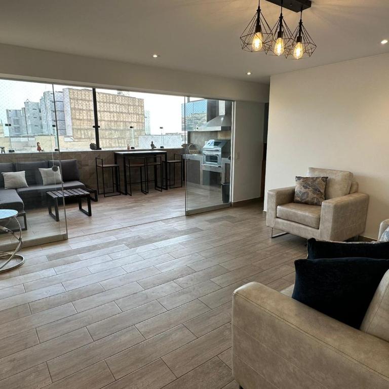 Departamento duplex en Surco con terraza - Apartment - 2
