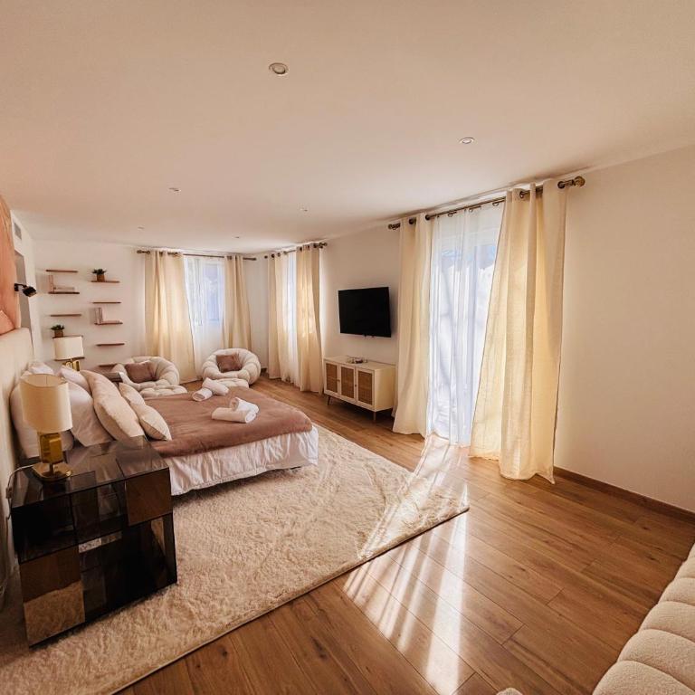 La Villa Madonne - Villa avec Piscine Privée - 40