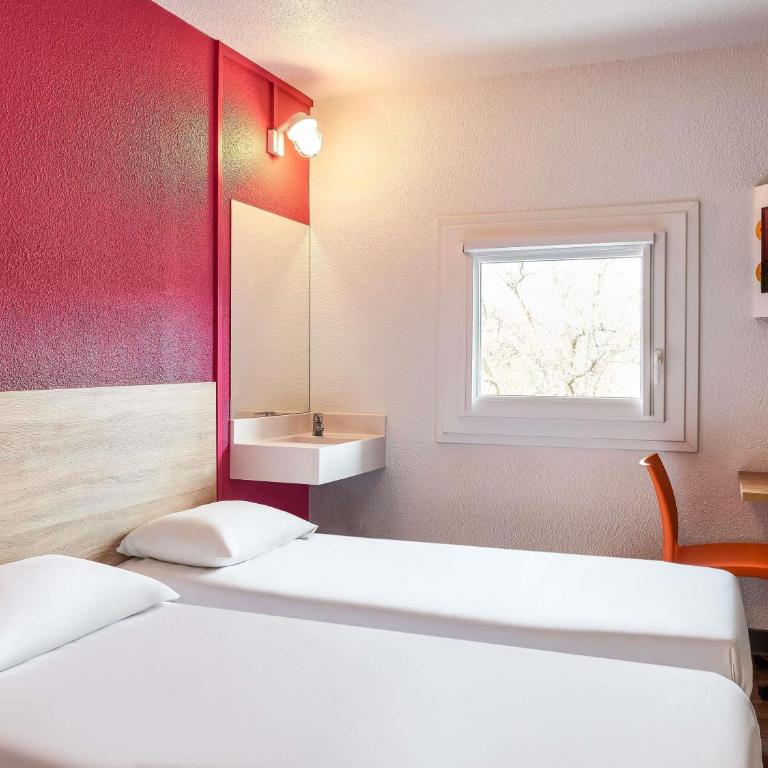 hotelF1 Dijon Nord - Side-Car Room for up to Two Travelers - 4