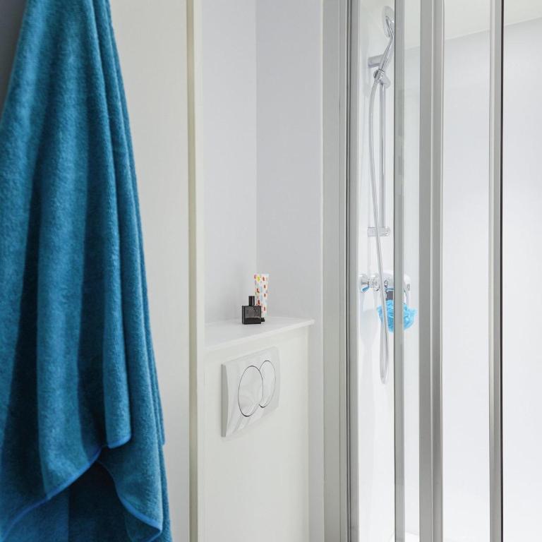 hotelF1 Fréjus Roquebrune sur Argens - Chambre Cabrio avec Salle de Bains Privative - 3
