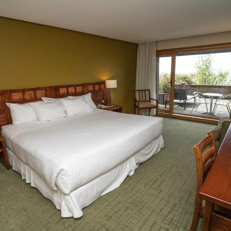 Wyndham Puerto Varas Pettra - Junior King Suite - Non-Smoking - 1