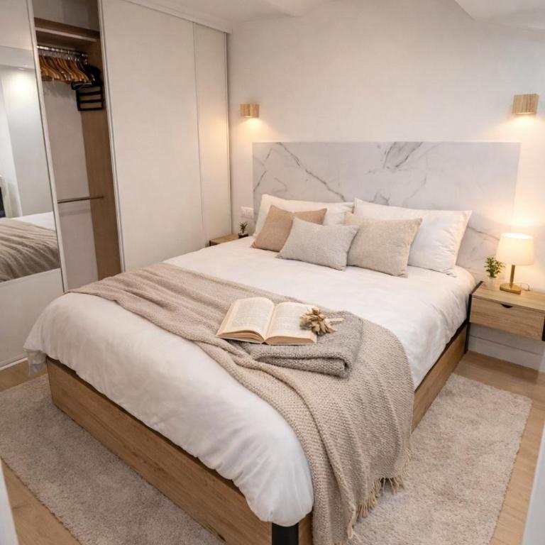 Quiet Private Apartment - 2min Train Station - 5min Palais Croisette - Private entrance - Appartement 2 Chambres avec Terrasse - 6