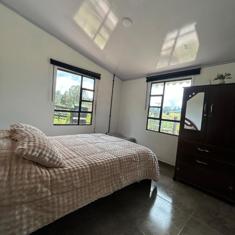 La Circacia - Three-Bedroom House - 7