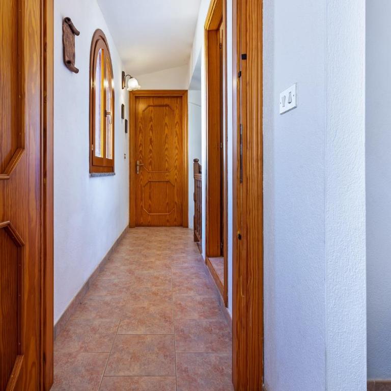 GuestHost - Casa Diletta Apartment with Terrace - Three-Bedroom Apartment - 32