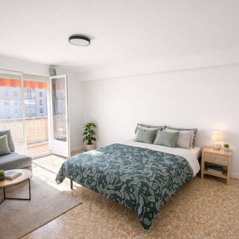 Perpignan - One-Bedroom Apartment - 1