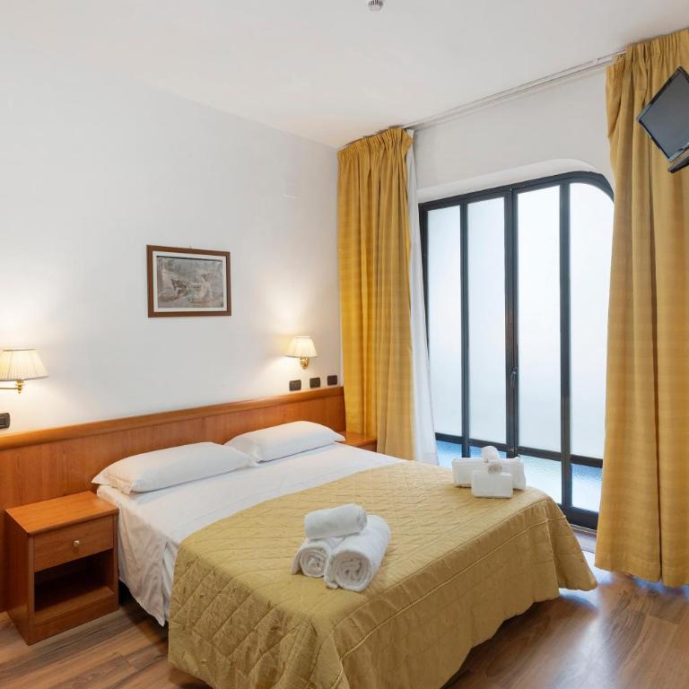 Bed and Breakfast H Pompeii Ruiins - Camera Queen Standard - 1